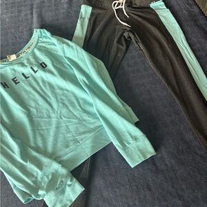 VS Pink turquoise lightweight Sweatshirt and Black and turquoise yoga pants Set